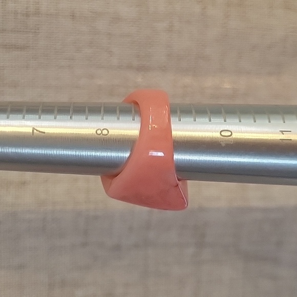 SALMON PINK MARBLED RING - Picture 9 of 9